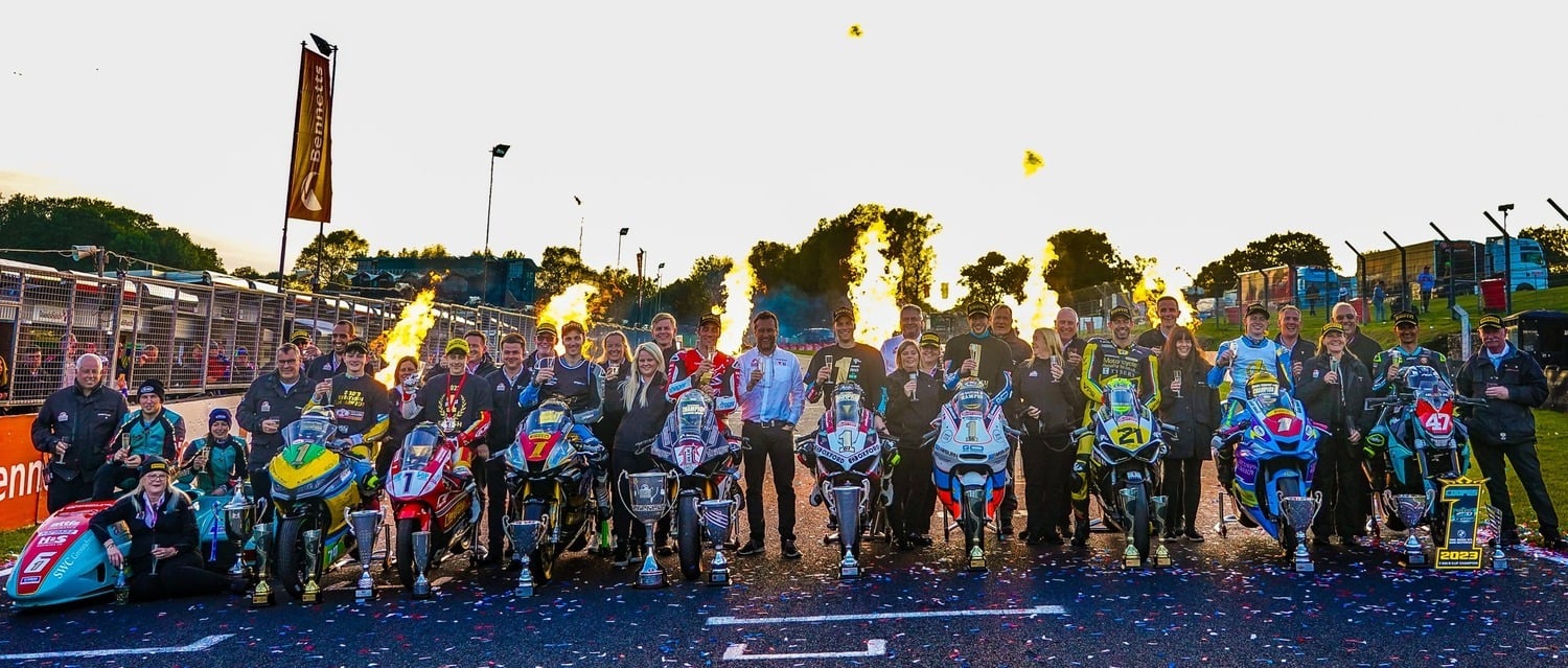 Champions Photos1